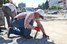 Cadde Ve Sokaklardaki Taşlar, Kendi Ürünleri!	