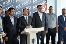 Mhp ve Chp'den İstifa Edip Akp'ye Üye Oldular