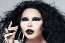 Ülkenin Divası İftarda Doğum Günü Kutladı