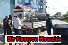 Bir Kamyon Çaldıkları Demirle Yakalandılar