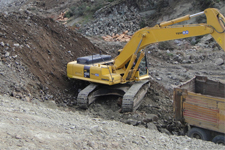 83 Yaşında Vatandaştan, Pınarhisar'da Toprak Hırsızlarına Geçit Yok