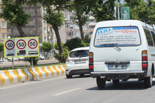 Troia Caddesine Yasak Geldi